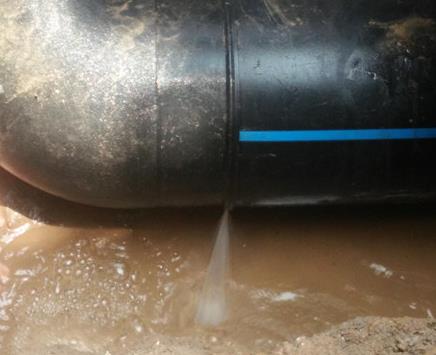 清河门楼顶渗水维修公司为大家分享下清河门卫生间漏水维修修补技术!